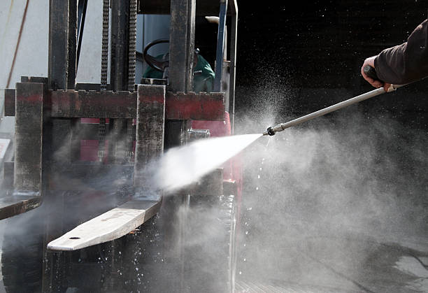 Best Playground Equipment Cleaning  in Dania Beach, FL